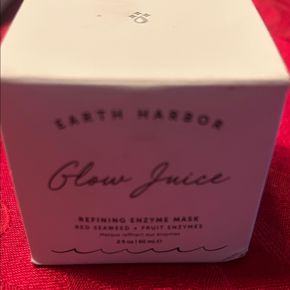 Earth Harbor Glow Juice Refining Enzyme Mask - White